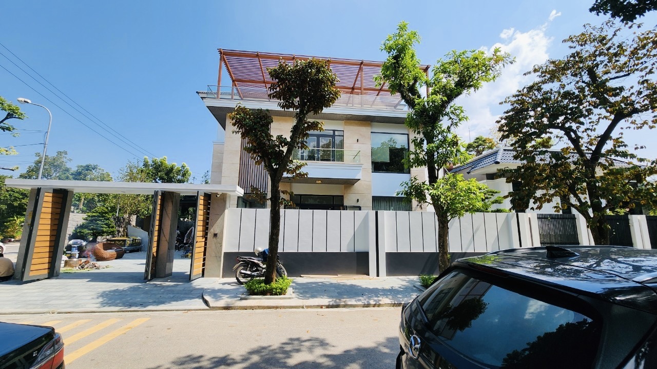 Villas siêu hiện đại tại Bavella Lạc Ngàn Việt Trì- Phú Thọ vừa được NỘI THẤT FANSI thực hiện.